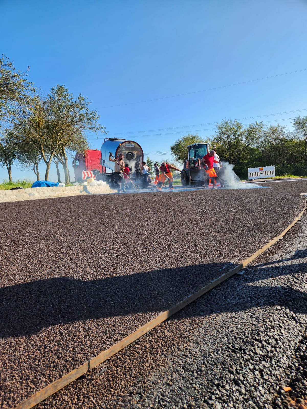 Asphalt breite Straße